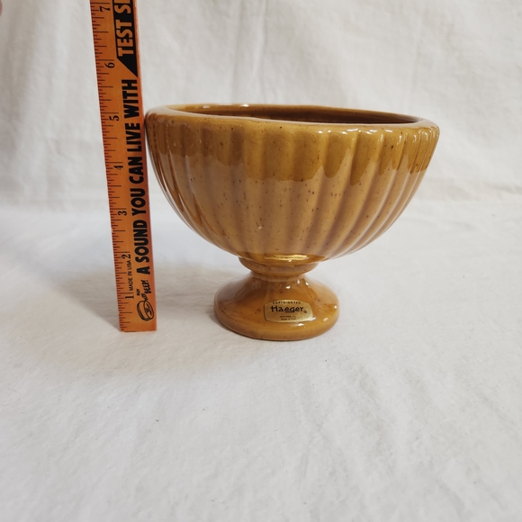 Haeger Gold Ceramic Ribbed Planter - Picture 6 of 13